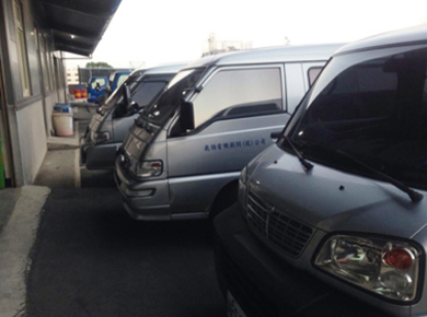 公司車輛 06